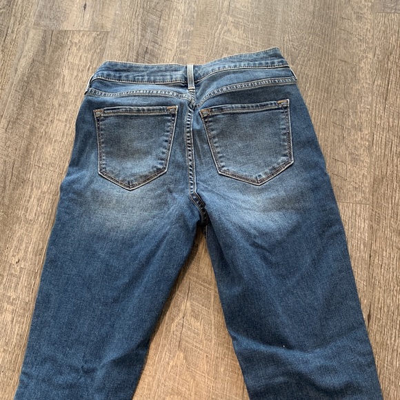 Old Navy Rockstar Mid-Rise Jeans - Picture 7 of 7